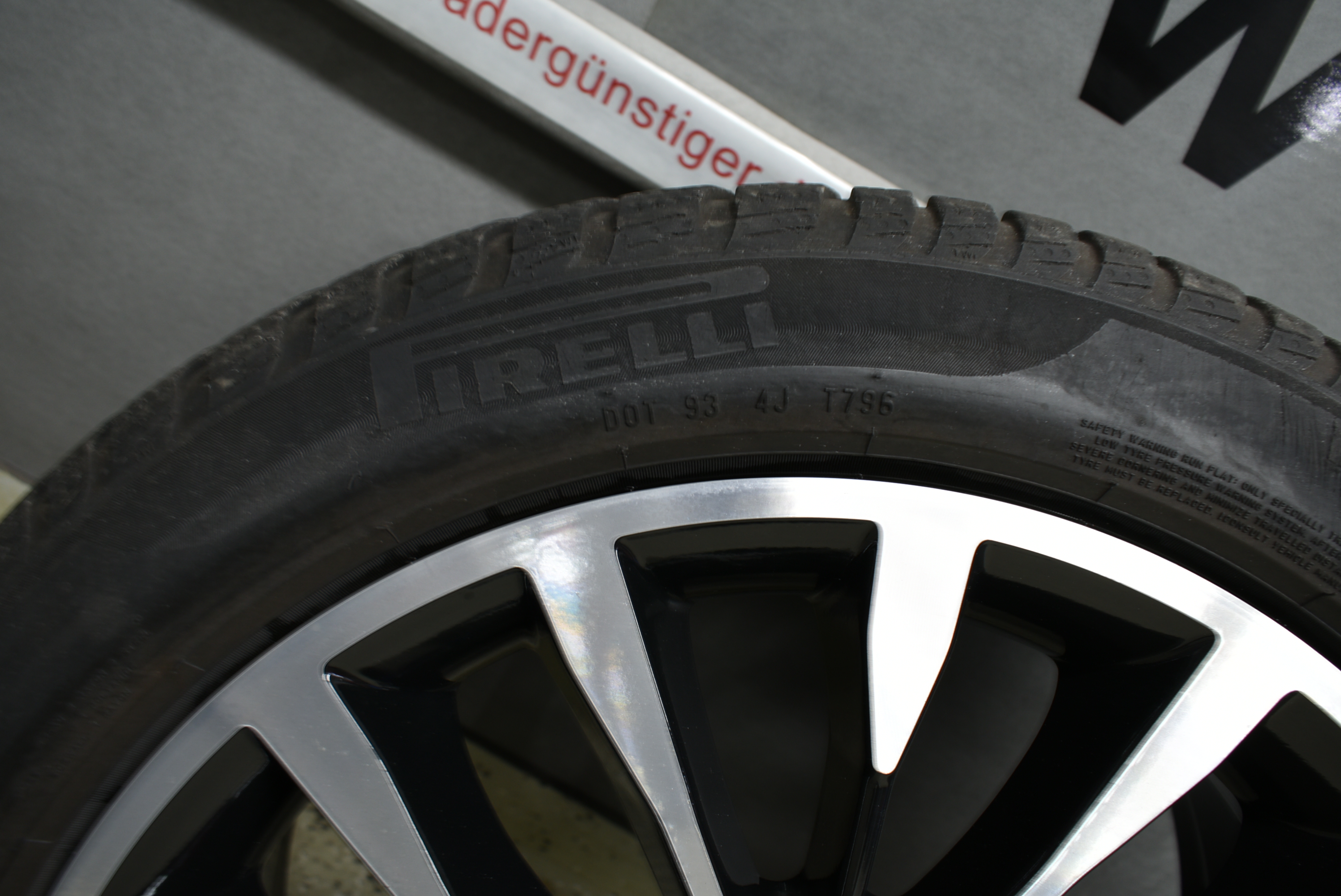 BMW 5er G30 G31 Alufelgen mit Winterreifen 245 45 R18 100 V Lager Nr. 1136 – Bild 8