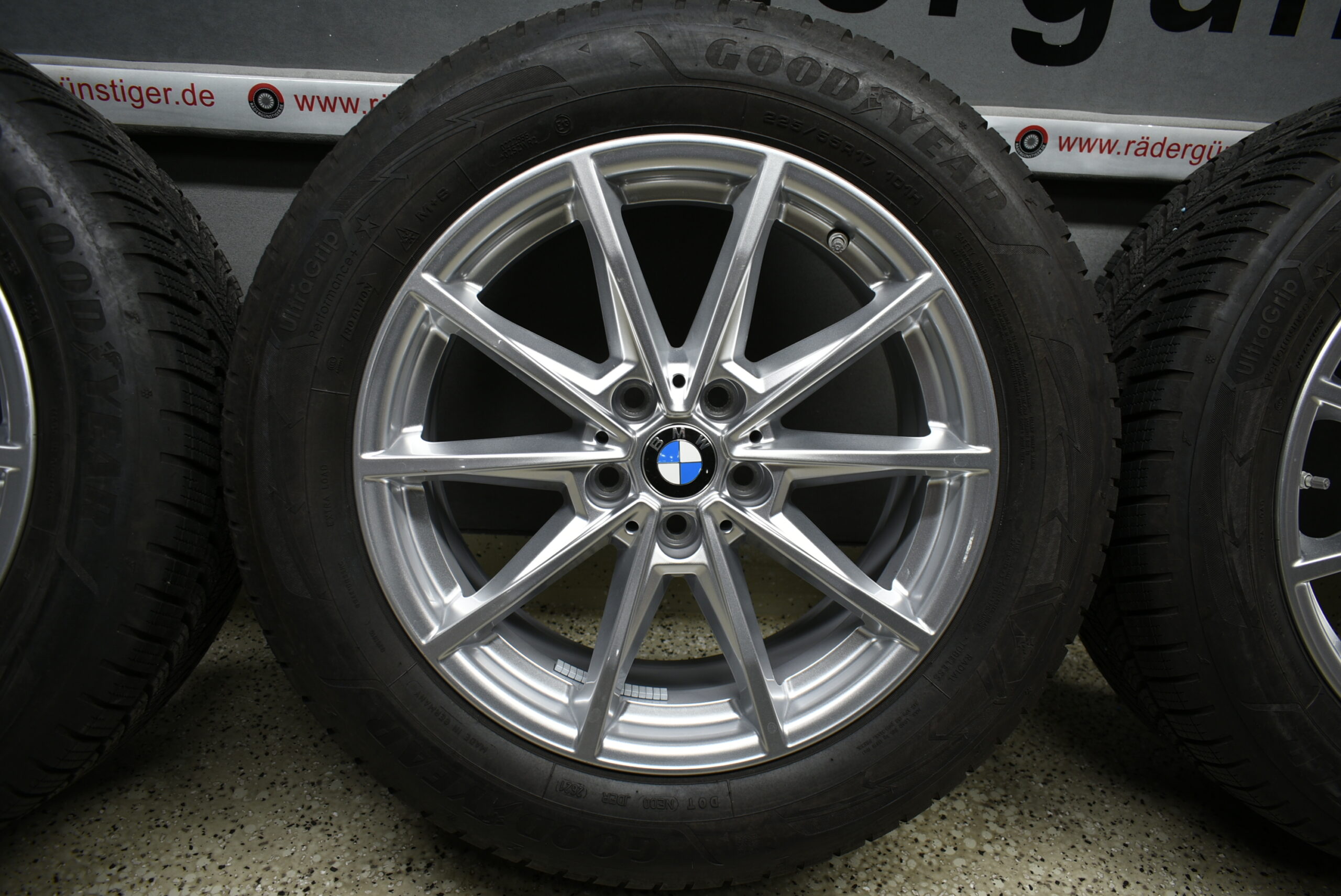 BMW 4er i4 G26 Alufelgen mit Winterreifen 225 55 R17 101H Lager Nr. 1122 – Bild 5