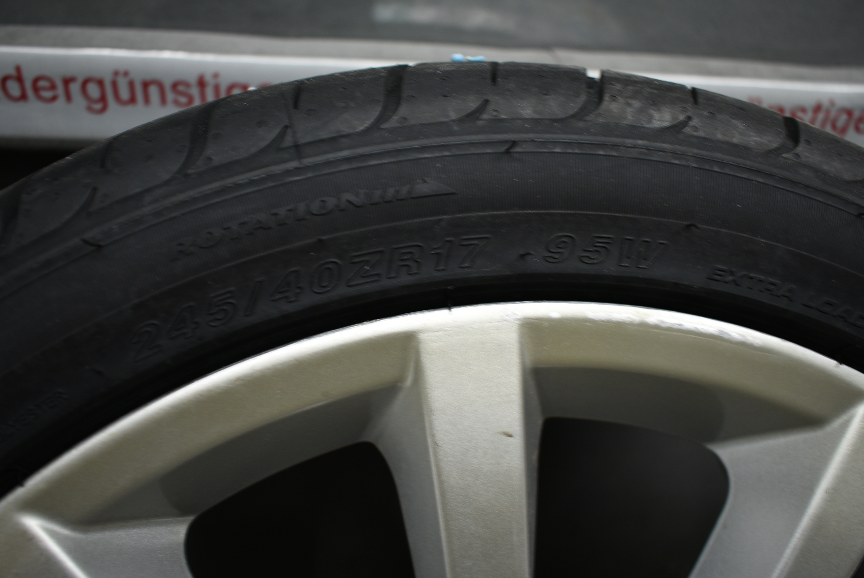 Original Mercedes SLK SLC R172 Alufelgen mir Sommerreifen 17 Zoll Lager Nr. 1142 – Bild 9