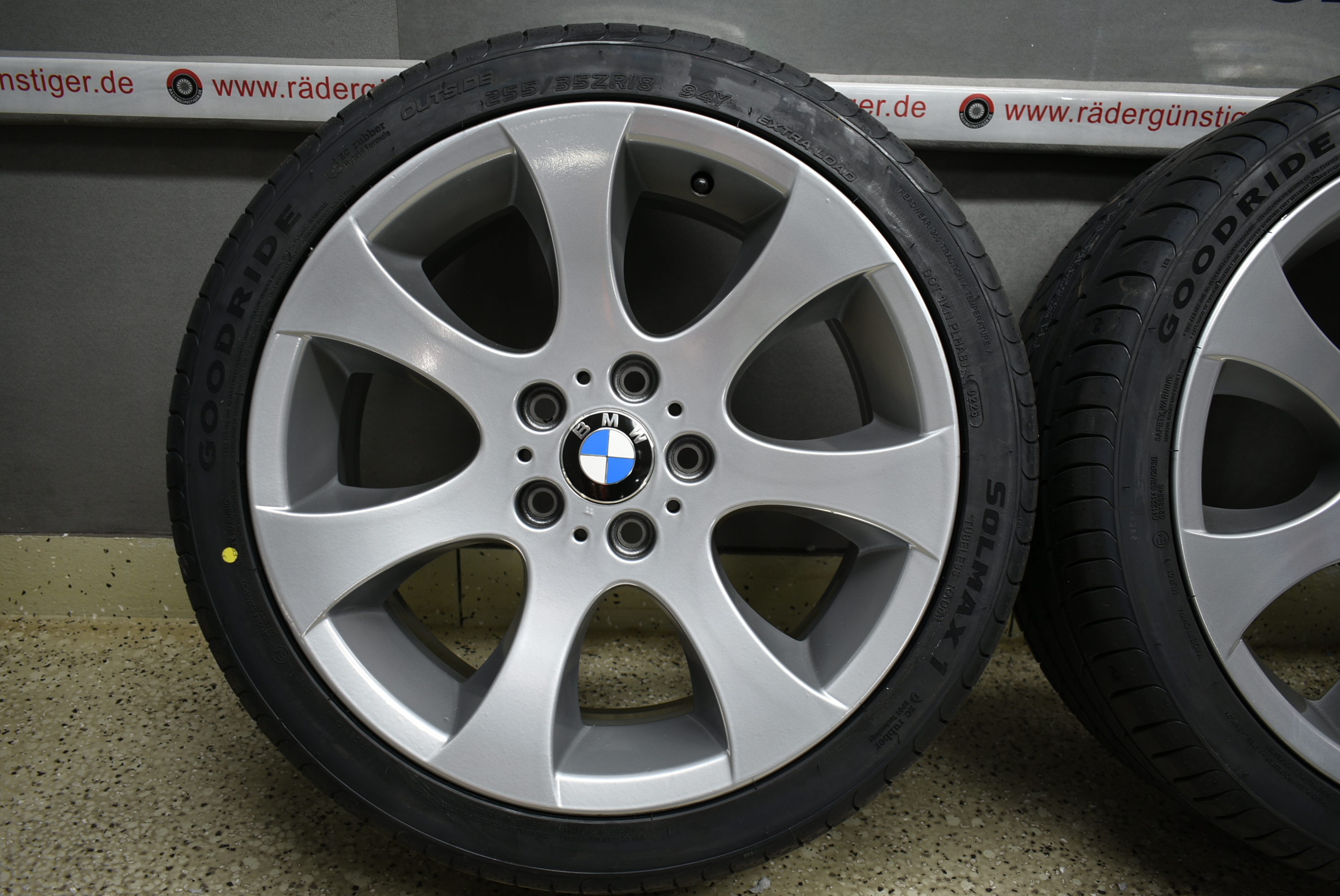 BMW 3er E90 E91 E92 E93 Alufelgen Sommerreifen 18 Zoll Original Lager Nr. 1143 – Bild 4