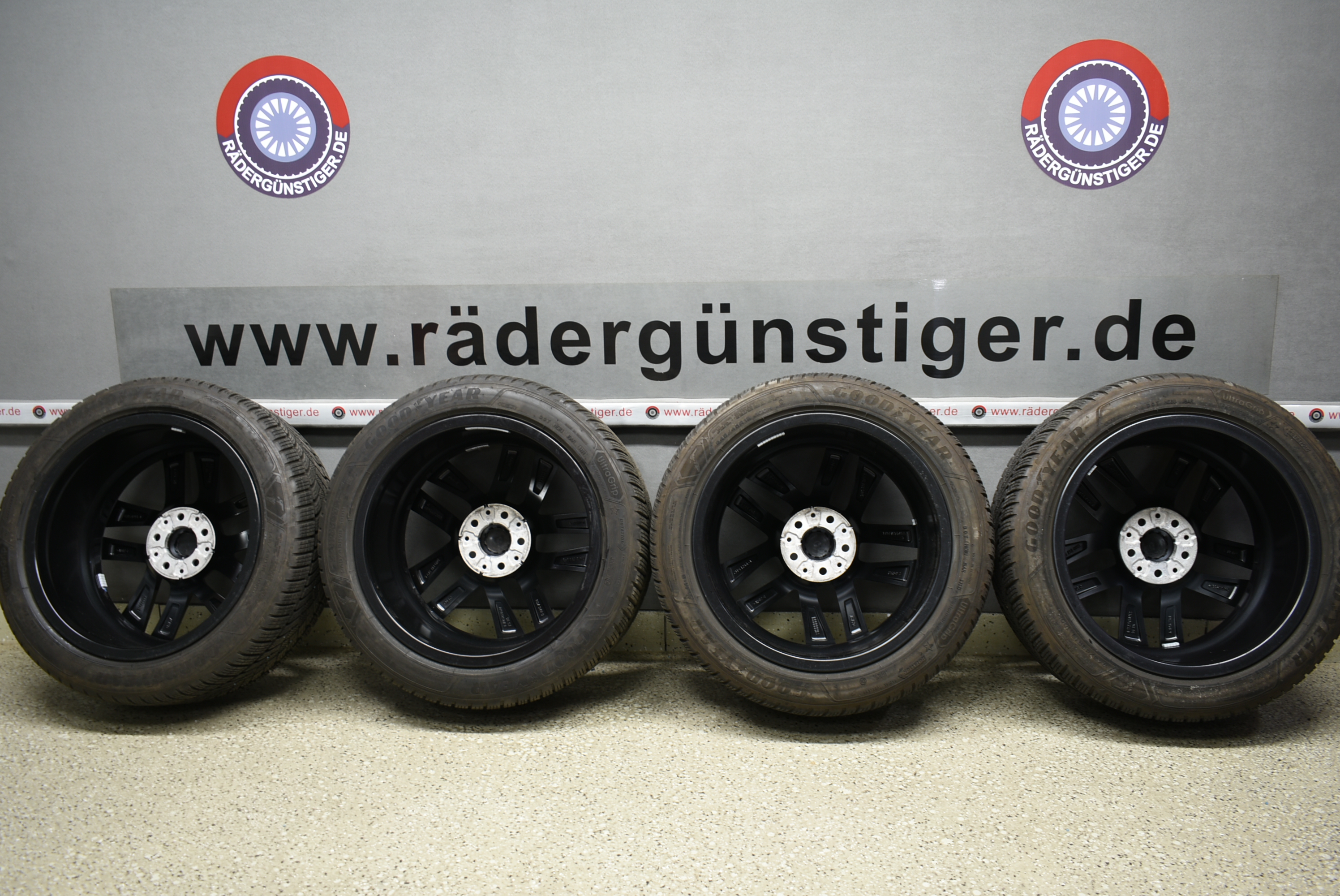 BMW 4er i4 G26 Alufelgen mit Winterreifen 245 45 R18 100H Lager Nr. 1163 – Bild 11