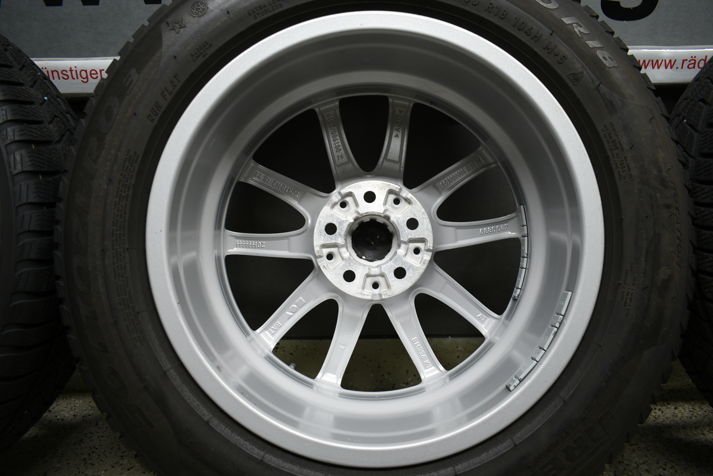 BMW X3 G01 X4 G02 Alufelgen mit Winterreifen 225 60 R18 104 H Lager Nr. 1128 – Bild 12