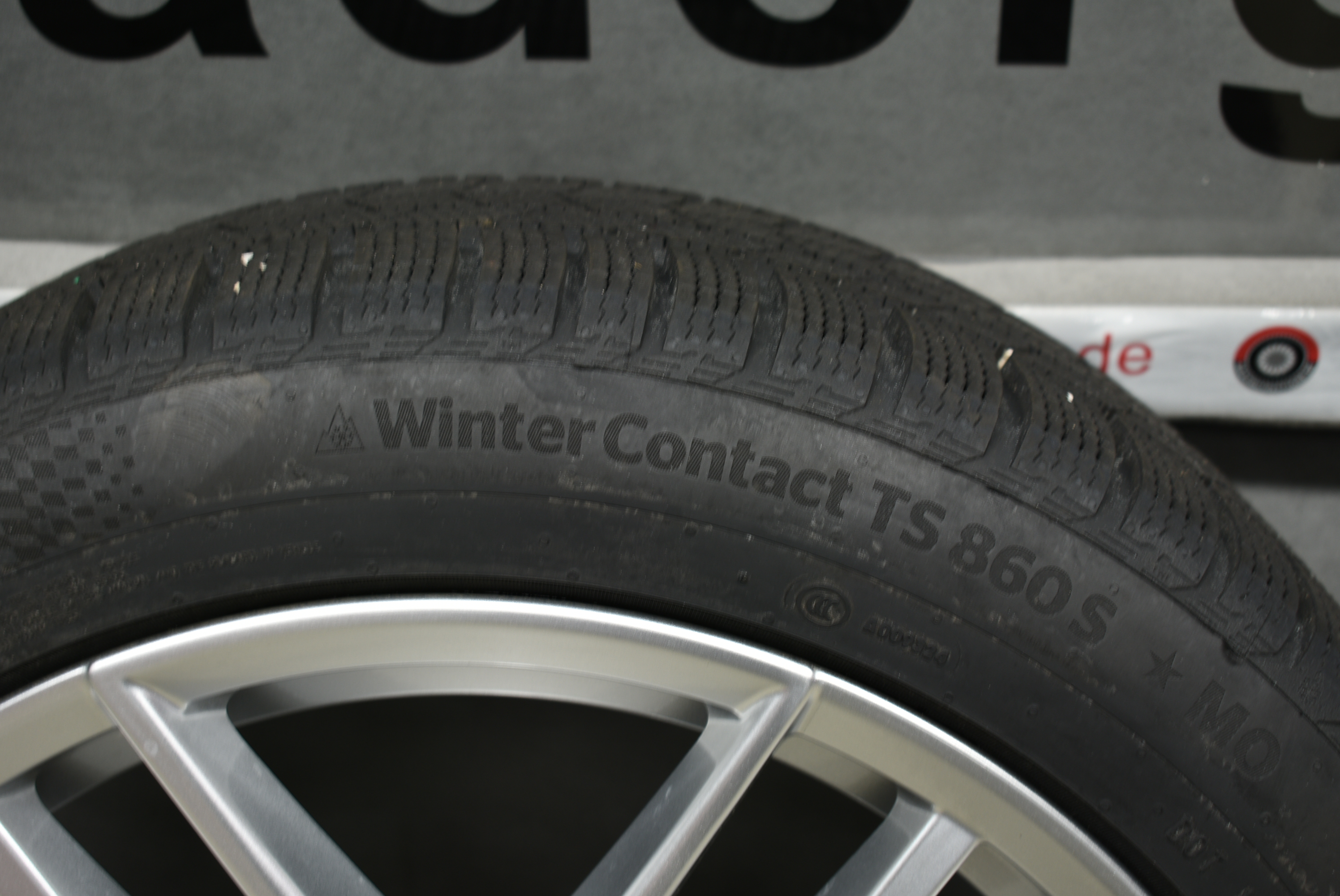 BMW 5er i5 G60 G61 Alufelgen mit Winterreifen 245 45 R19 102 H Lager Nr. 1184 – Bild 9