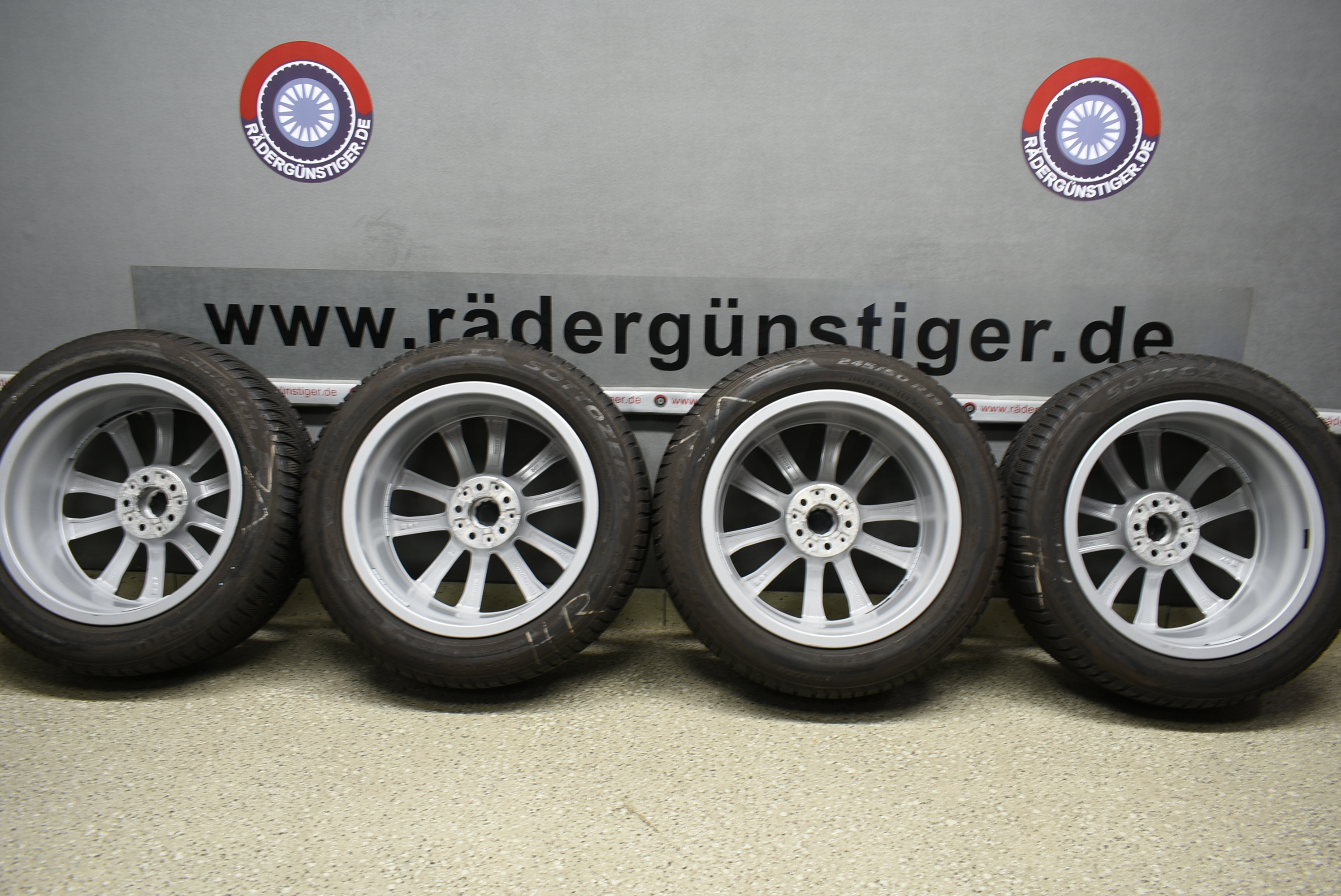 BMW X3 G01 X4 G02 Alufelgen mit Winterreifen 245 50 R19 105 V Lager Nr. 1166 – Bild 11