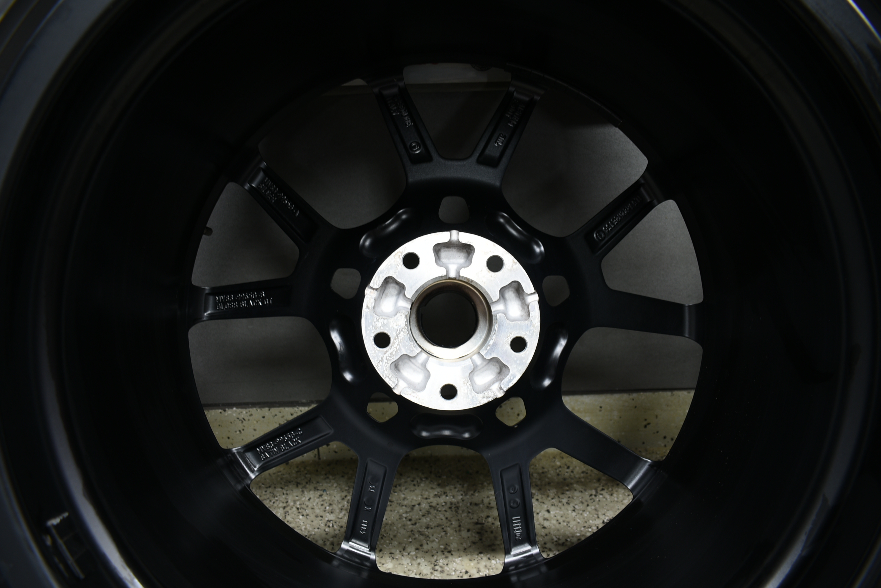 Original Aston Martin DBX AM8 22 Zoll MY83-1007 MY83-9965G Lager Nr. 1162 – Bild 17