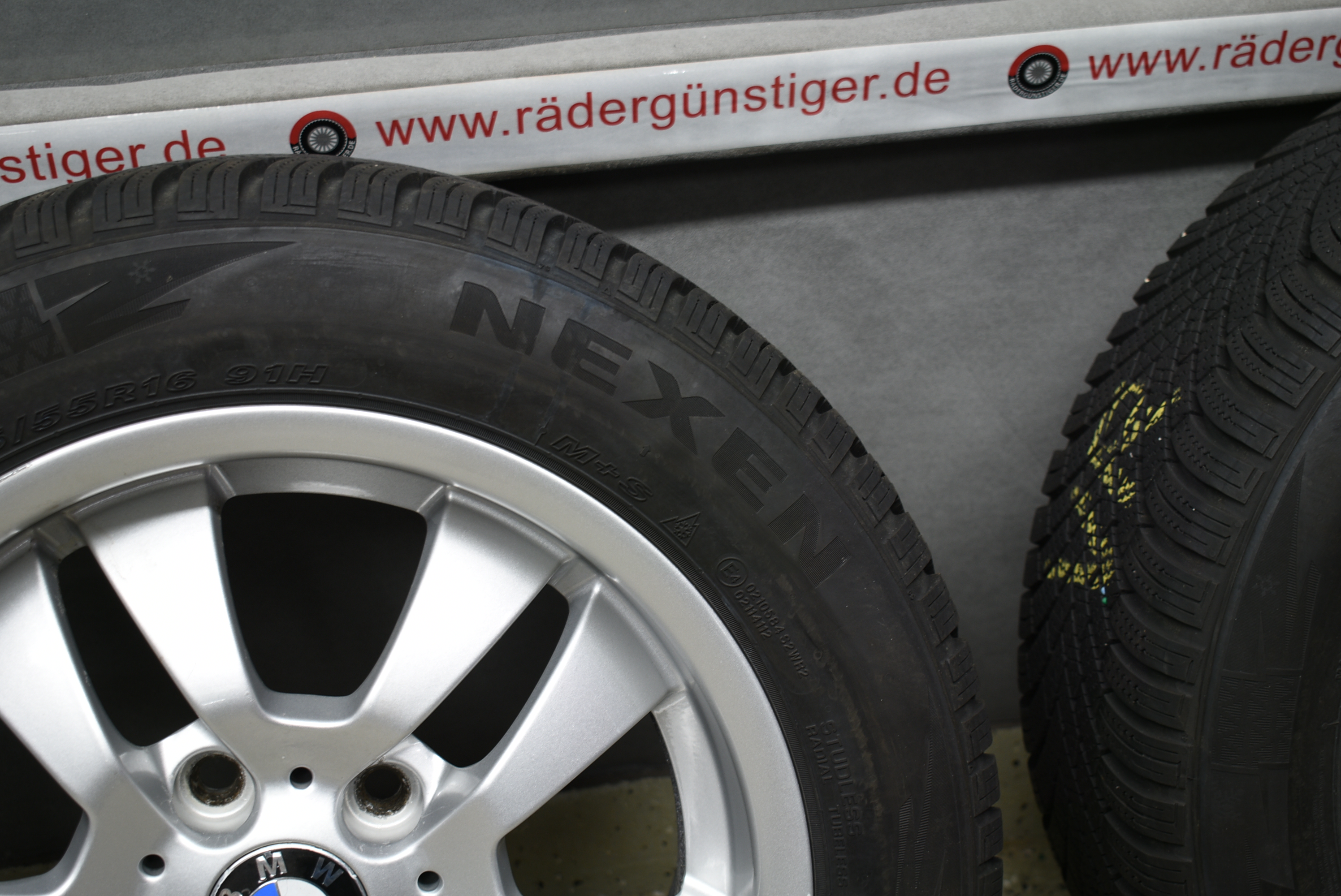 BMW 3er E90 E91 E93 Alufelgen mit Winterreifen 205 55 R16 91H Lager Nr. 1182 – Bild 8